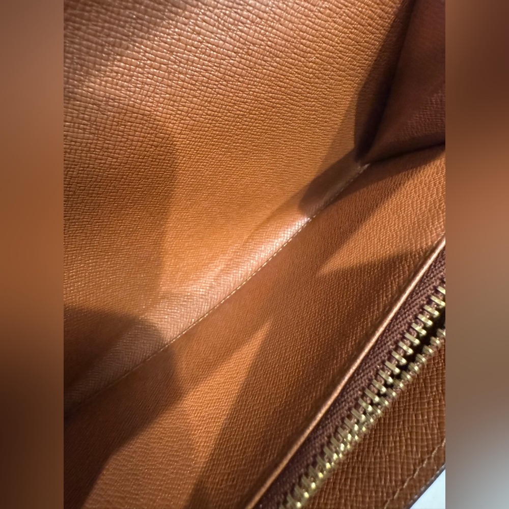 Louis Vuitton Brown Monogram Sarah Wallet-Authentic-Comes with COA, box-dust bag - Picture 11 of 12